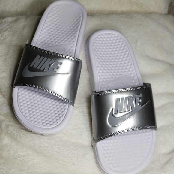 Nike Shoes - NEW Nike Benassi Slides
